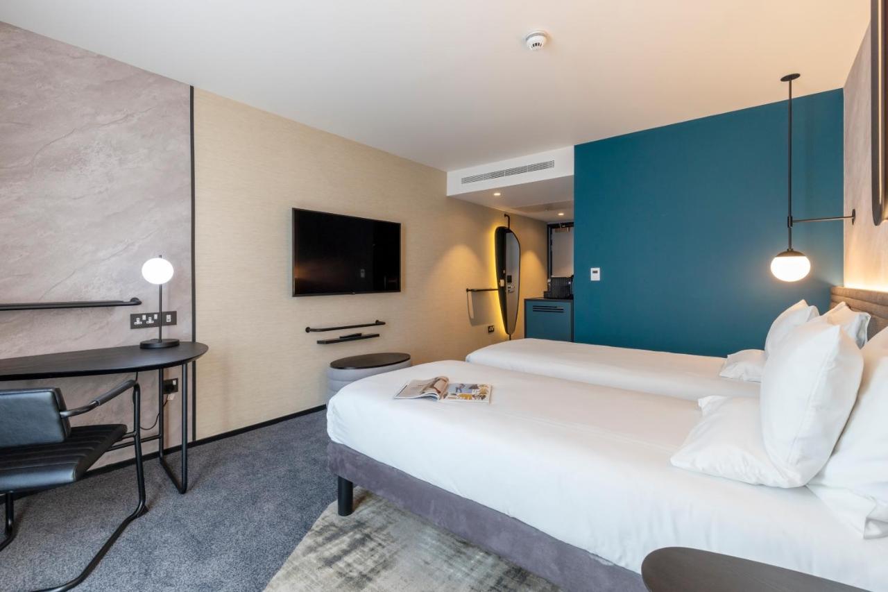 Novotel Paddington Village 4*