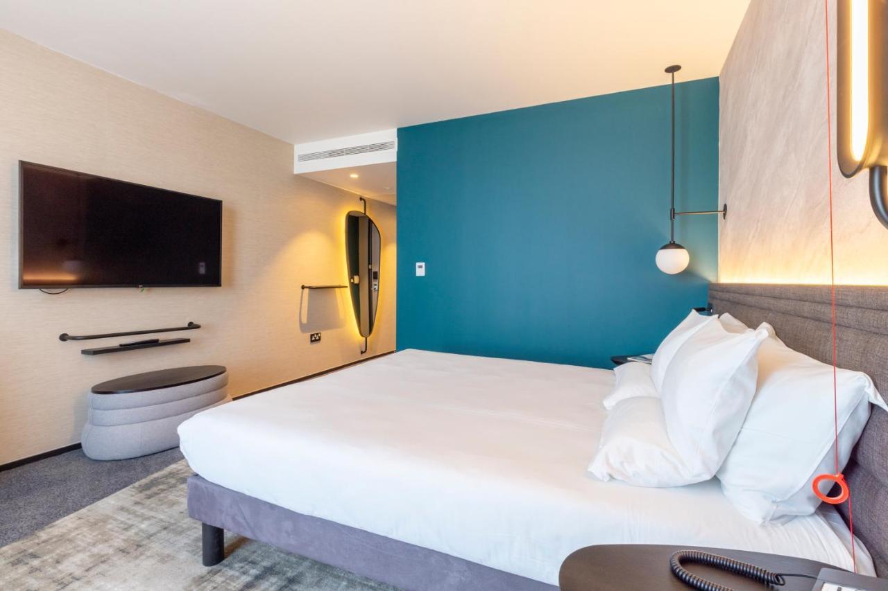 Novotel Paddington Village Hotel 4*